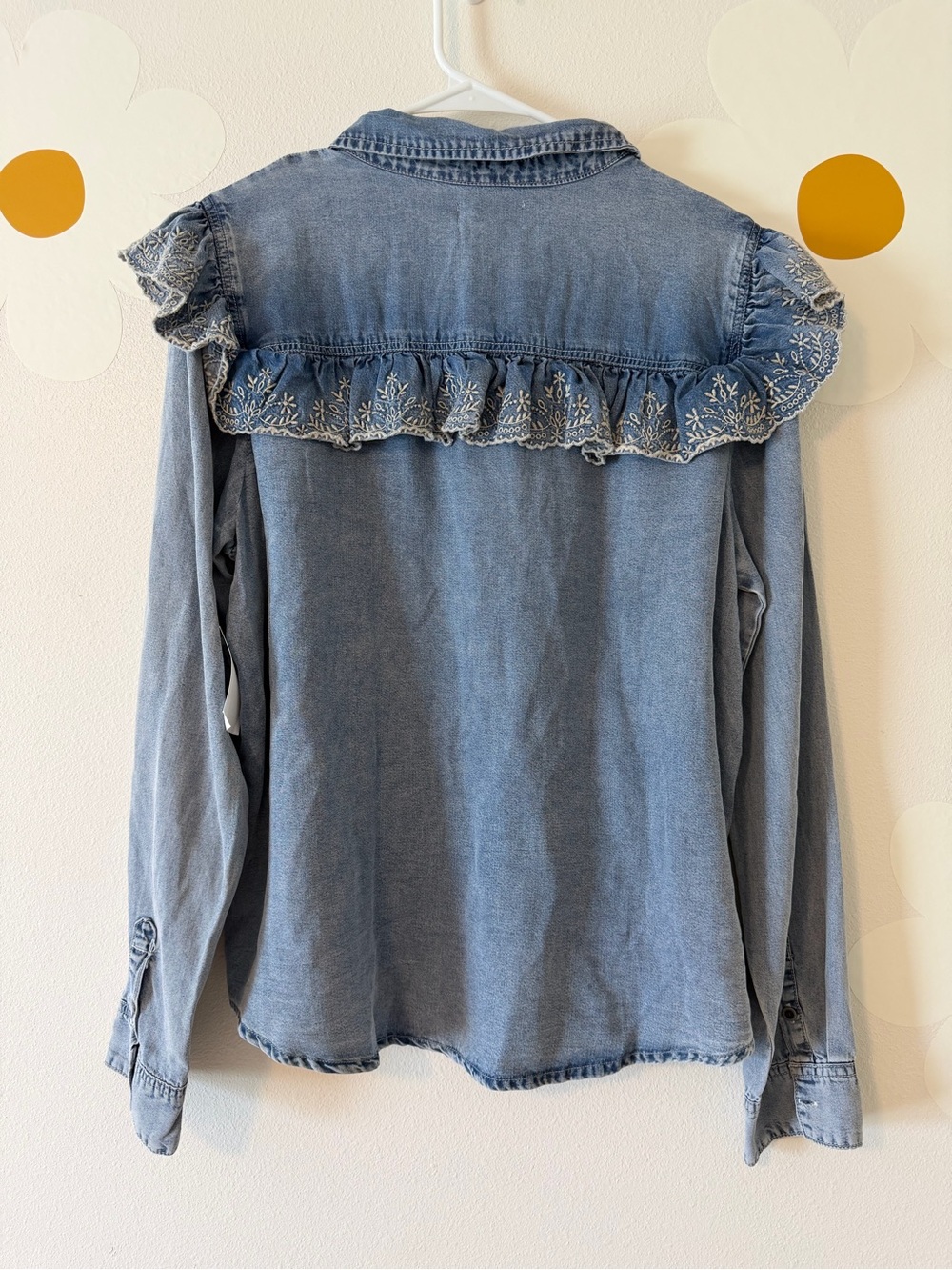 NWT Driftwood Ruffled Denim Chambray Lyocell Eyelet Button Up Western Shirt - Picture 4 of 10